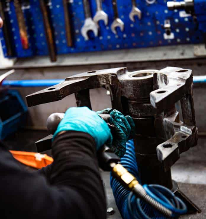 Smeertechnisch Onderhoudsmonteur | Houd machines draaiende en bedrijven in beweging!